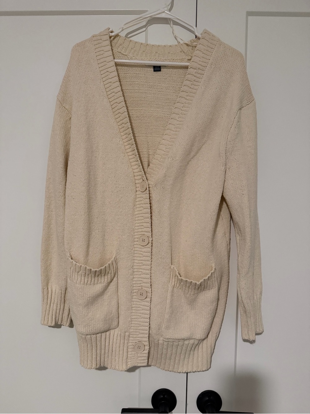 Oversize American Eagle Outfitters Cream Button-Front Cardigan